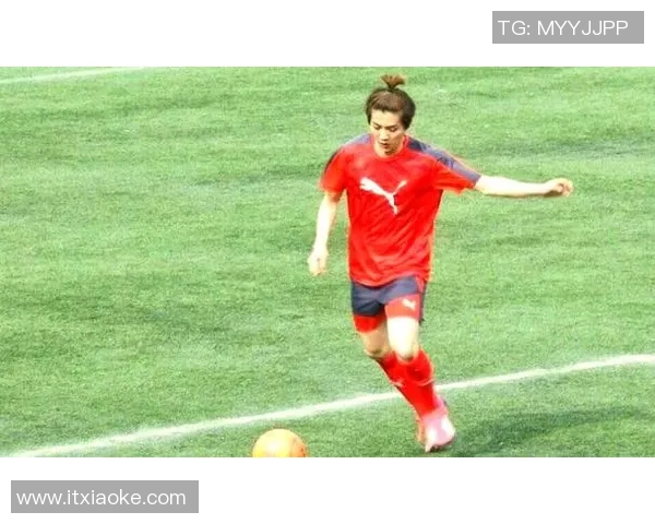 十二生肖象征的足球巨星盘点 各位球员的独特性格与赛场表现解析 十二生肖象征的足球巨星盘点 各位球员的独特性格与赛场表现解析